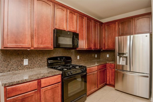 2239 Brown Oak Drive, Conroe, TX 77304