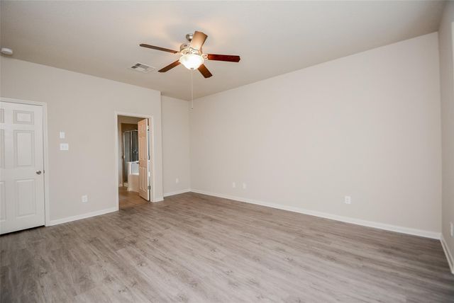 2239 Brown Oak Drive, Conroe, TX 77304