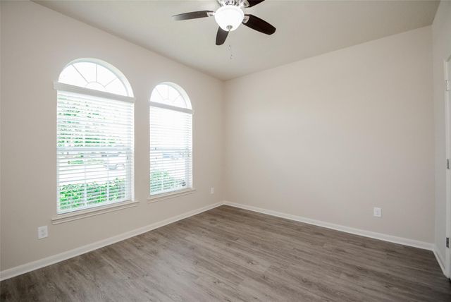 2239 Brown Oak Drive, Conroe, TX 77304