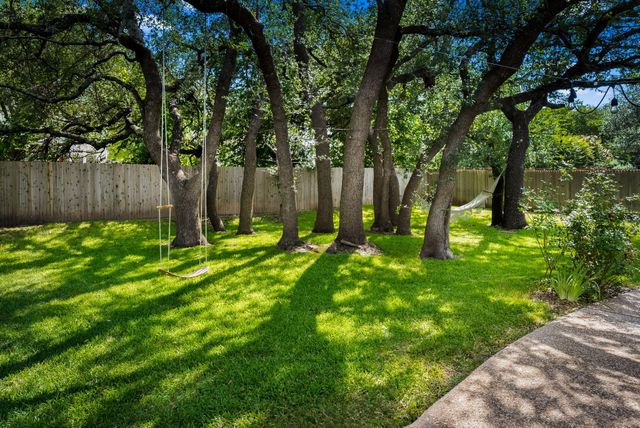 12001 Portofino DR, Austin, TX 78732