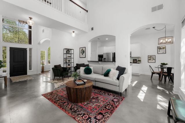 12001 Portofino DR, Austin, TX 78732