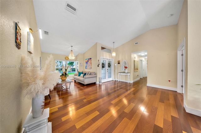 19641 NW 88th Avenue, Hialeah, FL 33018