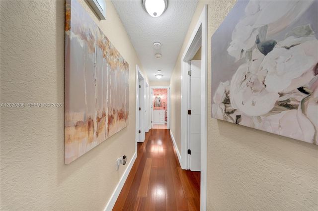 19641 NW 88th Avenue, Hialeah, FL 33018