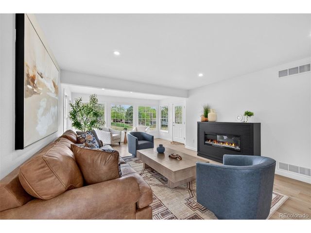 8943 Greenspointe Ln, Highlands Ranch, CO 80130