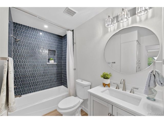 8943 Greenspointe Ln, Highlands Ranch, CO 80130