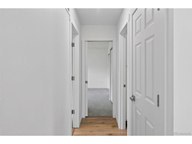 8943 Greenspointe Ln, Highlands Ranch, CO 80130