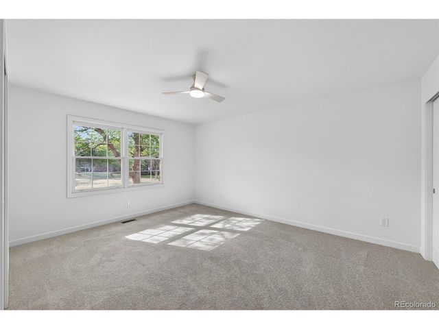 8943 Greenspointe Ln, Highlands Ranch, CO 80130