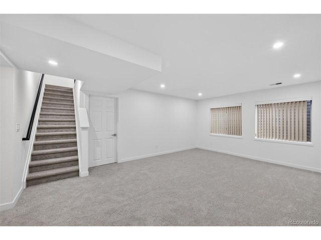 8943 Greenspointe Ln, Highlands Ranch, CO 80130