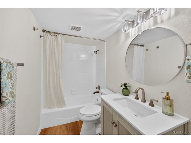 8943 Greenspointe Ln, Highlands Ranch, CO 80130