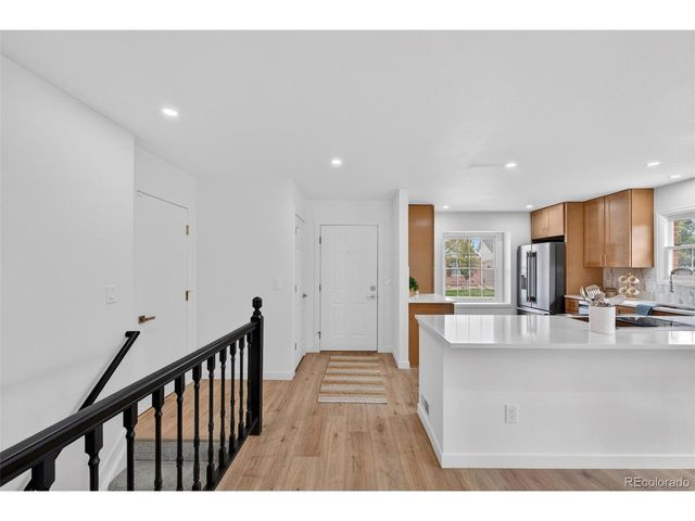 8943 Greenspointe Ln, Highlands Ranch, CO 80130