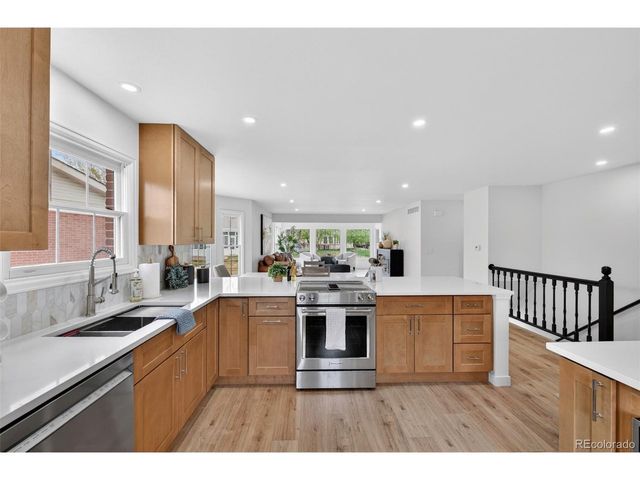 8943 Greenspointe Ln, Highlands Ranch, CO 80130