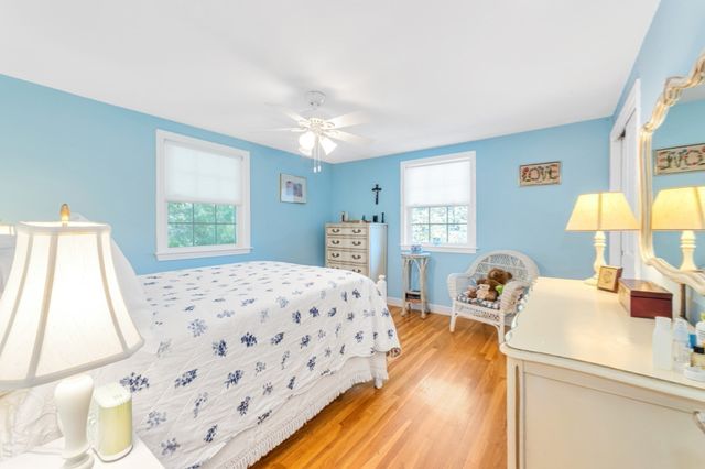 37 Leominster Rd 37, Dedham, MA 02026