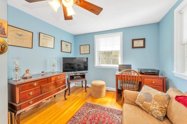 37 Leominster Rd 37, Dedham, MA 02026