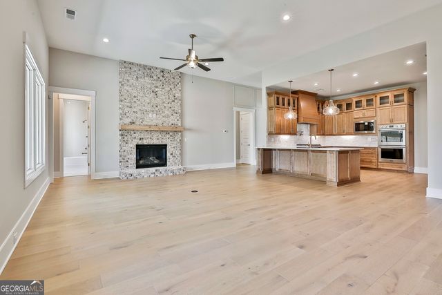 440 Seabiscuit Walk, Peachtree City, GA 30269