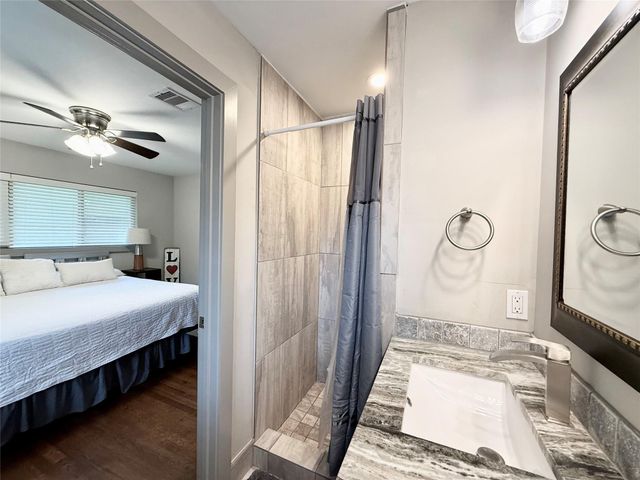 4741 Kinglet Street, Houston, TX 77035