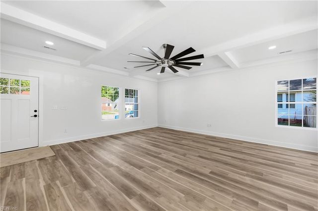 640 44th ST, Newport News, VA 23607