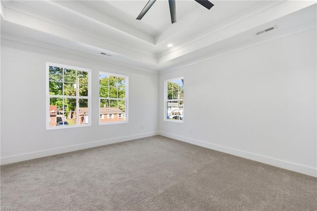 640 44th ST, Newport News, VA 23607