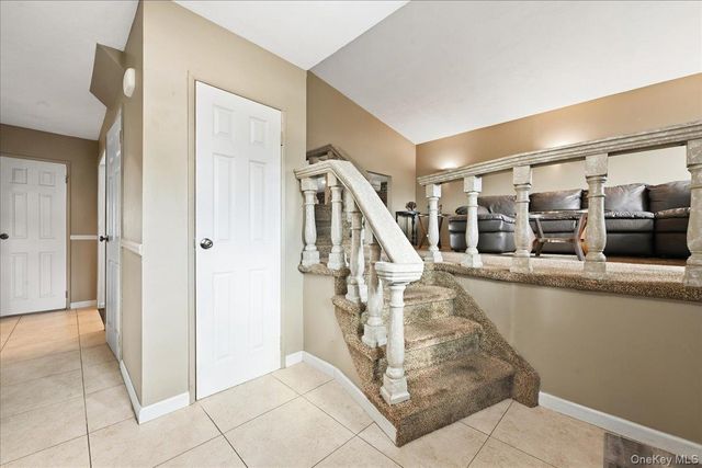 2872 Bayview Avenue, Wantagh, NY 11793