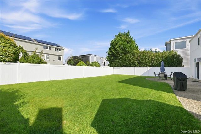 2872 Bayview Avenue, Wantagh, NY 11793