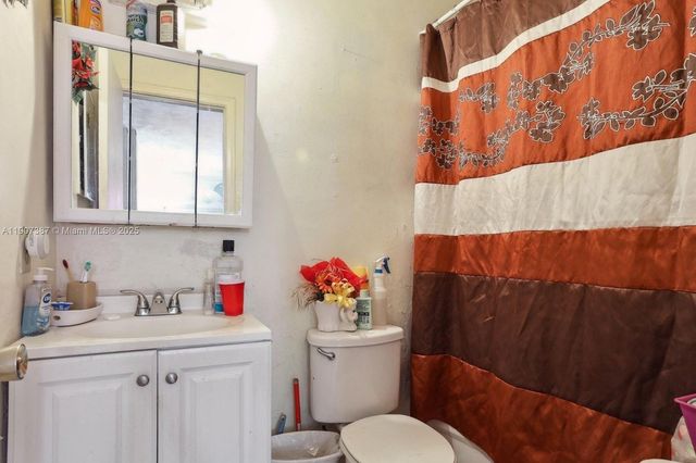 231 SW 8th Ct, Pompano Beach, FL 33060