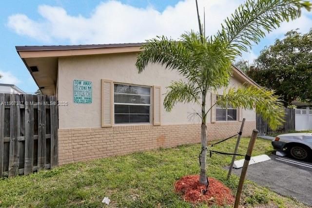 231 SW 8th Ct, Pompano Beach, FL 33060