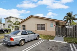 231 SW 8th Ct, Pompano Beach, FL 33060