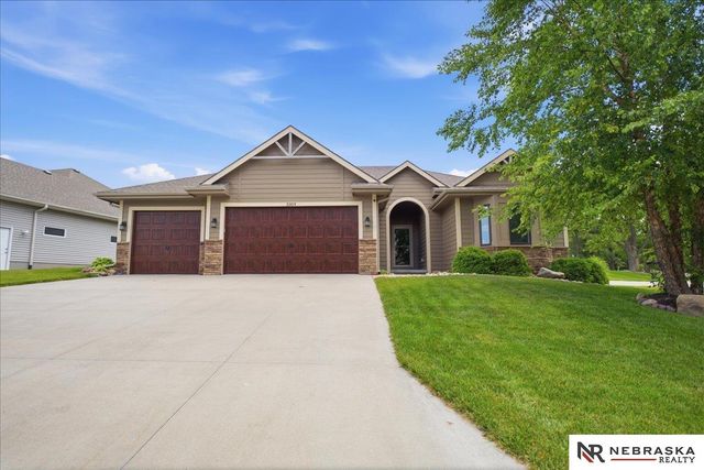 3309 Davy Jones Drive, Plattsmouth, NE 68048