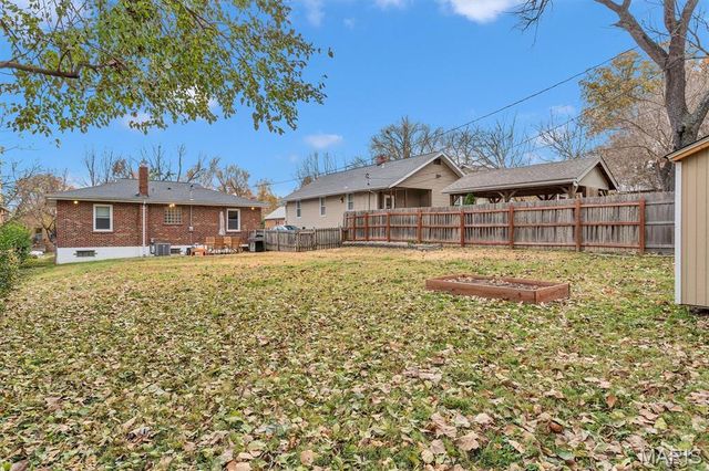 7541 Ahern Avenue, University City, MO 63130