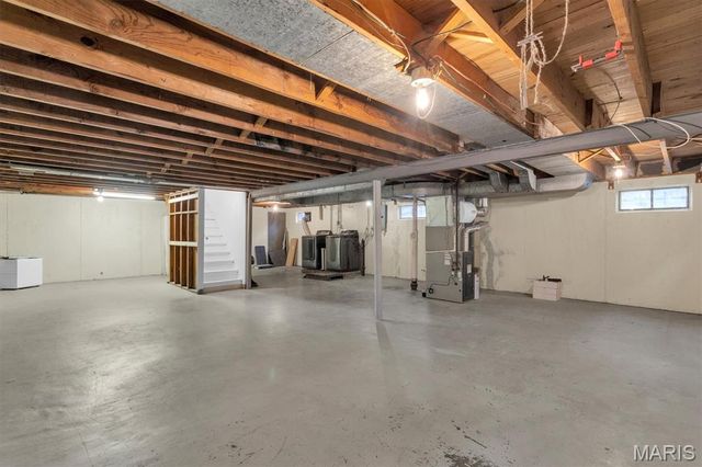 7541 Ahern Avenue, University City, MO 63130