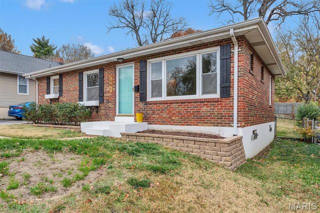 7541 Ahern Avenue, University City, MO 63130