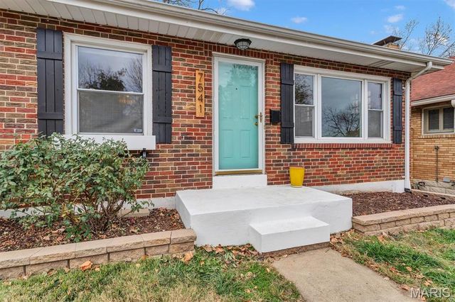 7541 Ahern Avenue, University City, MO 63130