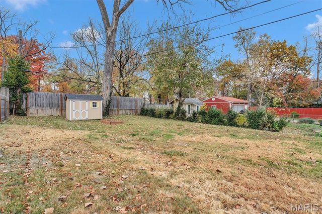 7541 Ahern Avenue, University City, MO 63130