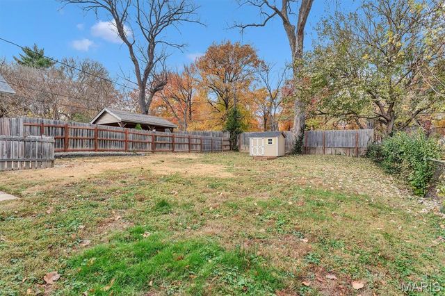 7541 Ahern Avenue, University City, MO 63130