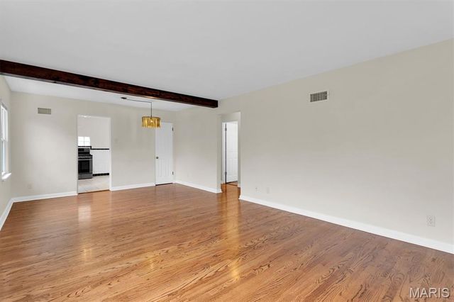 7541 Ahern Avenue, University City, MO 63130