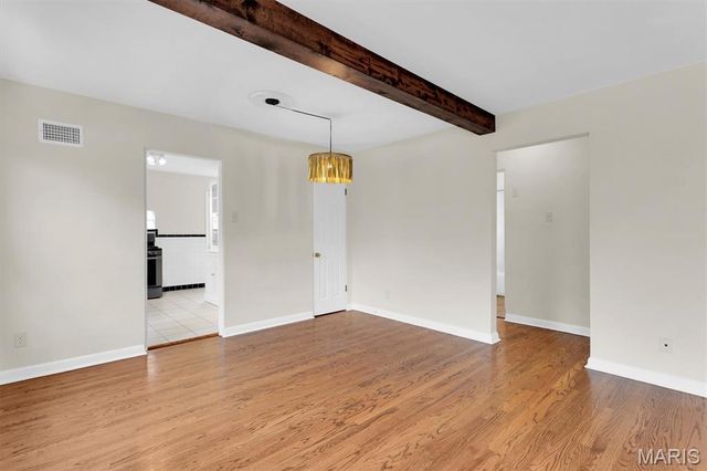 7541 Ahern Avenue, University City, MO 63130