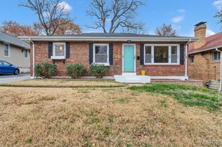 7541 Ahern Avenue, University City, MO 63130
