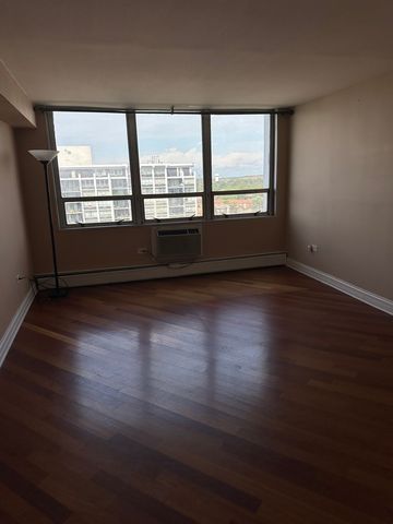 8809 W Golf Road 11F, Niles, IL 60714