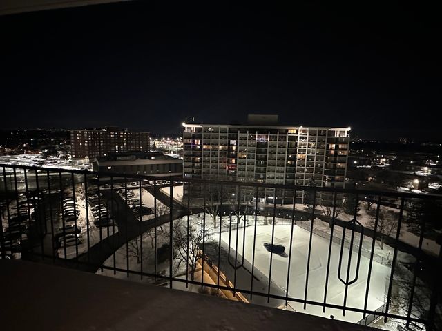 8809 W Golf Road 11F, Niles, IL 60714