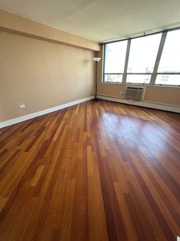 8809 W Golf Road 11F, Niles, IL 60714