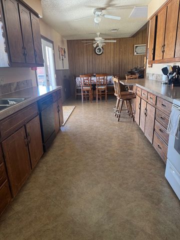 2125 W Lamar Ave, Fort Stockton, TX 79735