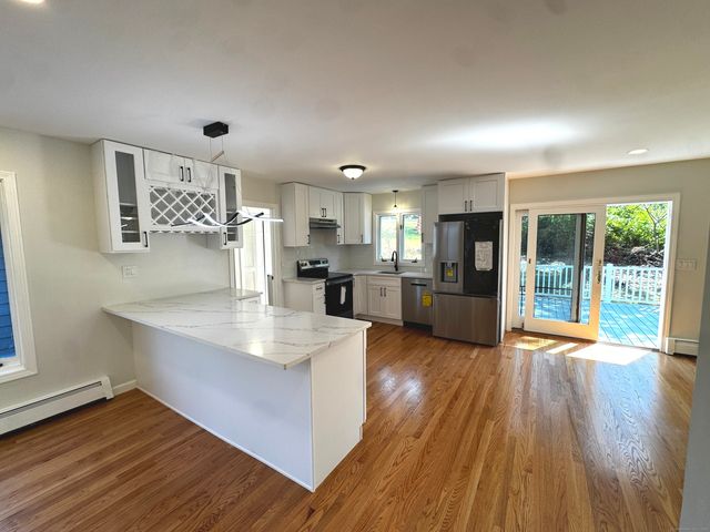 4 Bayview Circle, Watertown, CT 06795