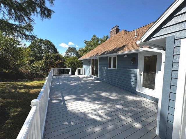 4 Bayview Circle, Watertown, CT 06795
