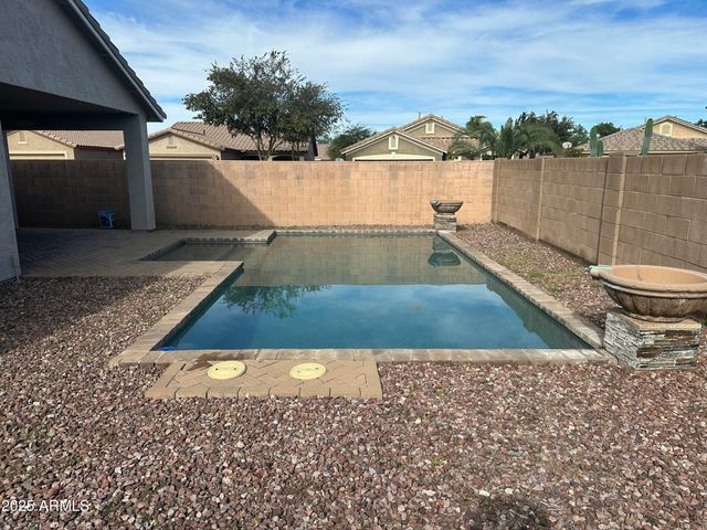30287 N SUNRAY Drive, San Tan Valley, AZ 85143