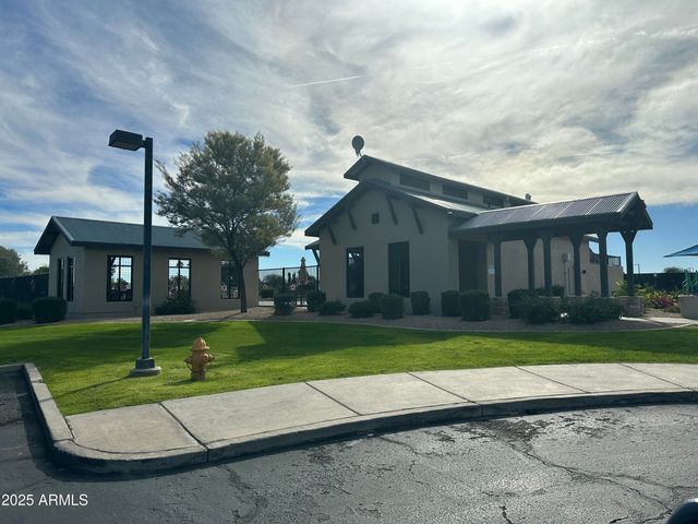 30287 N SUNRAY Drive, San Tan Valley, AZ 85143