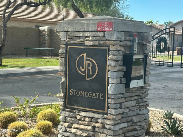 30287 N SUNRAY Drive, San Tan Valley, AZ 85143