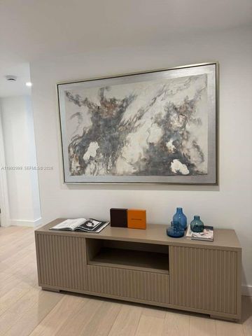 9201 E Bay Harbor Drive 302, Bay Harbor Islands, FL 33154