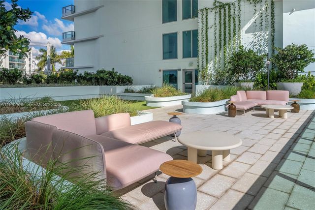 9201 E Bay Harbor Drive 302, Bay Harbor Islands, FL 33154