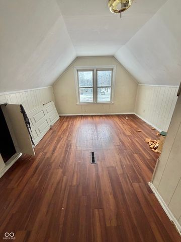 521 W 37th Street, Anderson, IN 46013