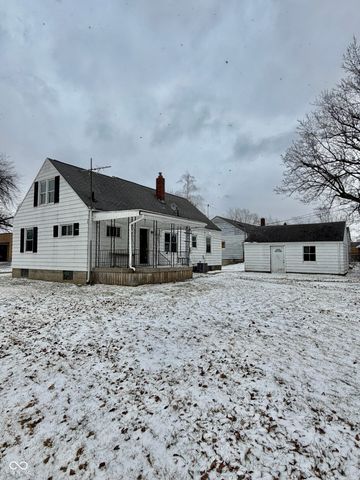 521 W 37th Street, Anderson, IN 46013