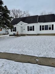 521 W 37th Street, Anderson, IN 46013